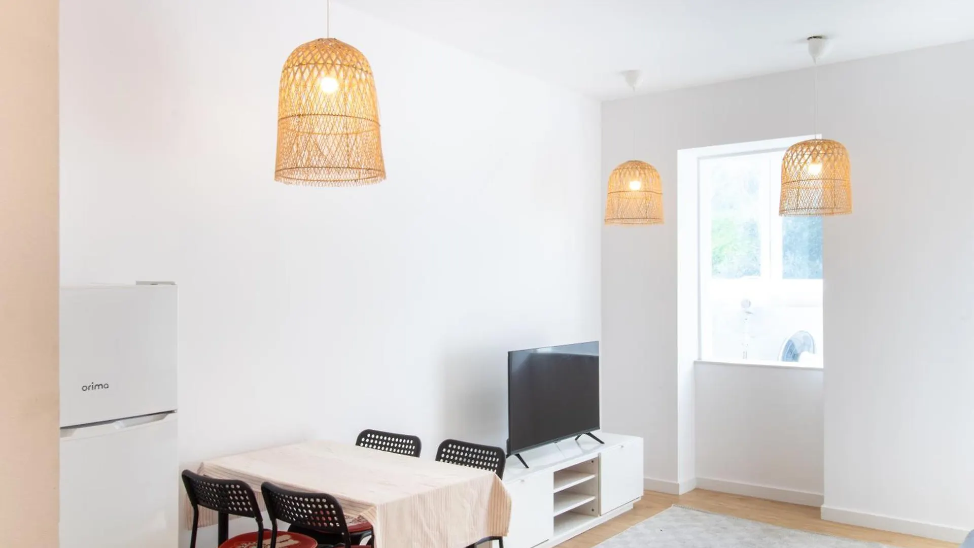 Serafina 1St Floor 2Br With Swimingpool Lissabon 0*,  Portugal