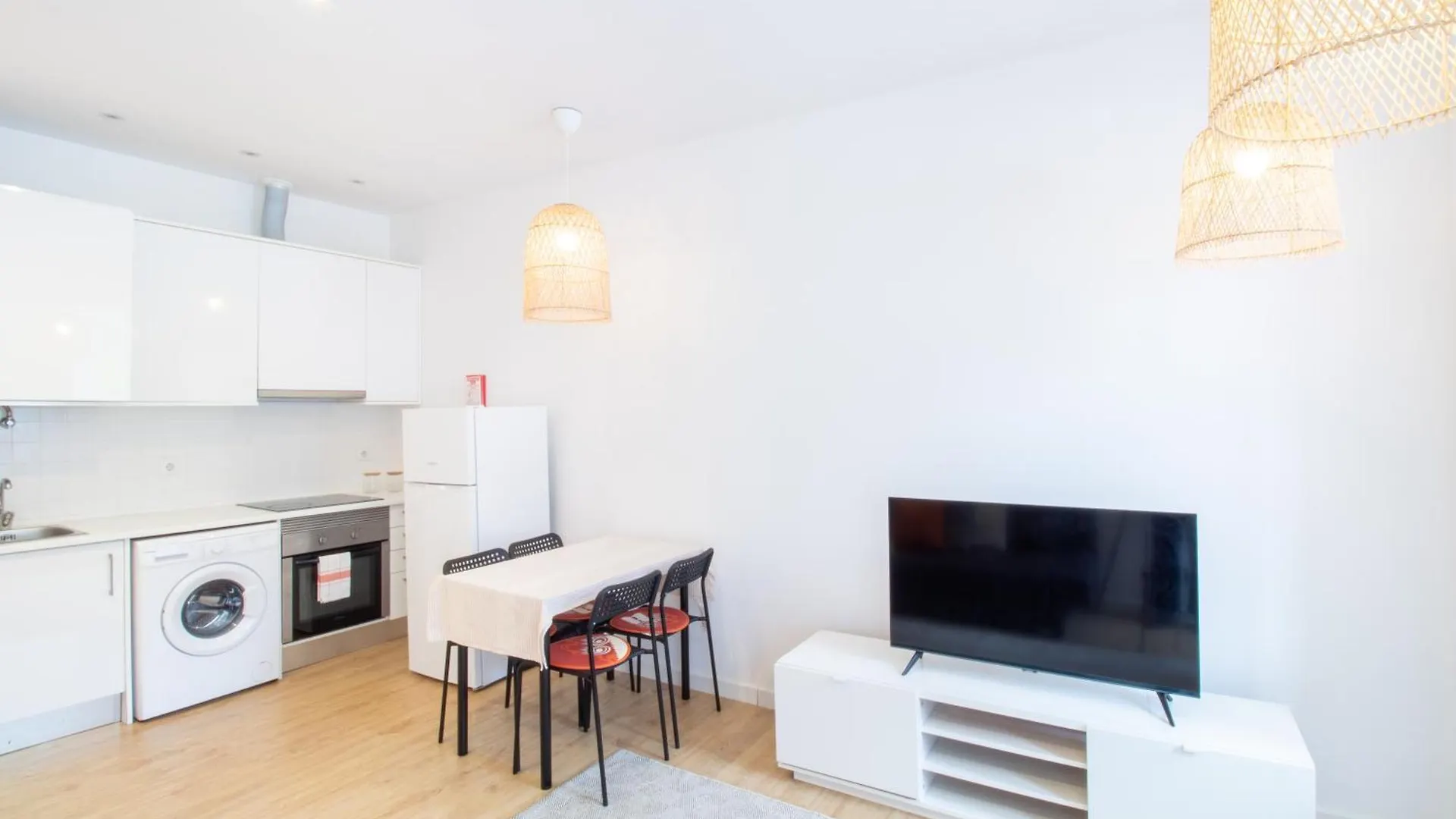 Appartement Serafina 1St Floor 2Br With Swimingpool Lissabon