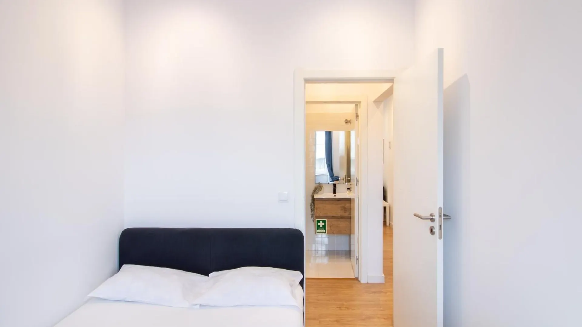 Appartement Serafina 1St Floor 2Br With Swimingpool Lissabon