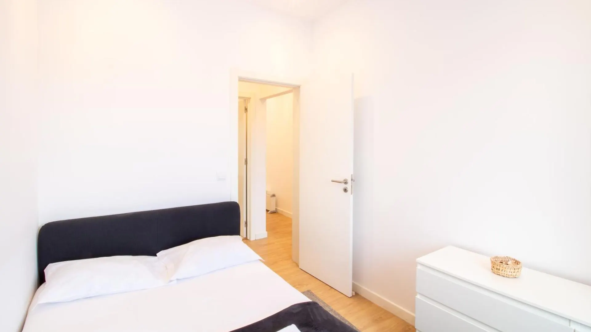 Serafina 1St Floor 2Br With Swimingpool Lisboa Appartement